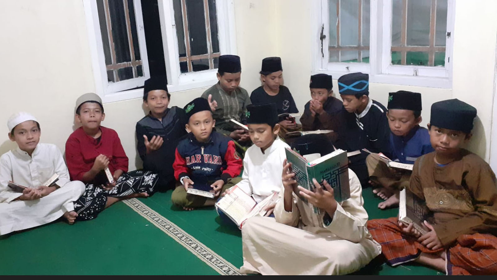 Santri rumah tahfidz lama